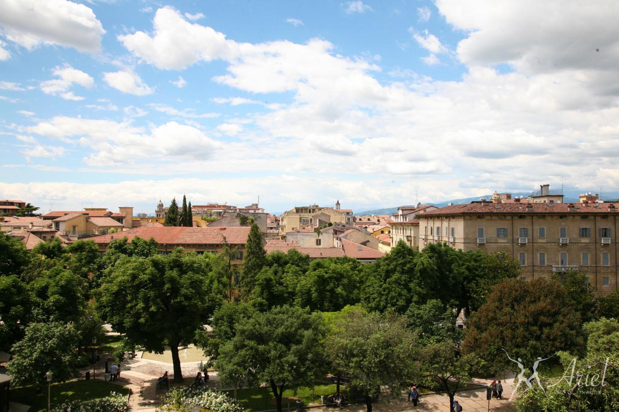 Ariel B&B Verona Bagian luar foto