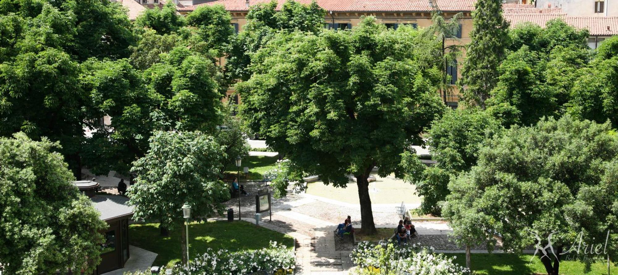 Ariel B&B Verona Bagian luar foto